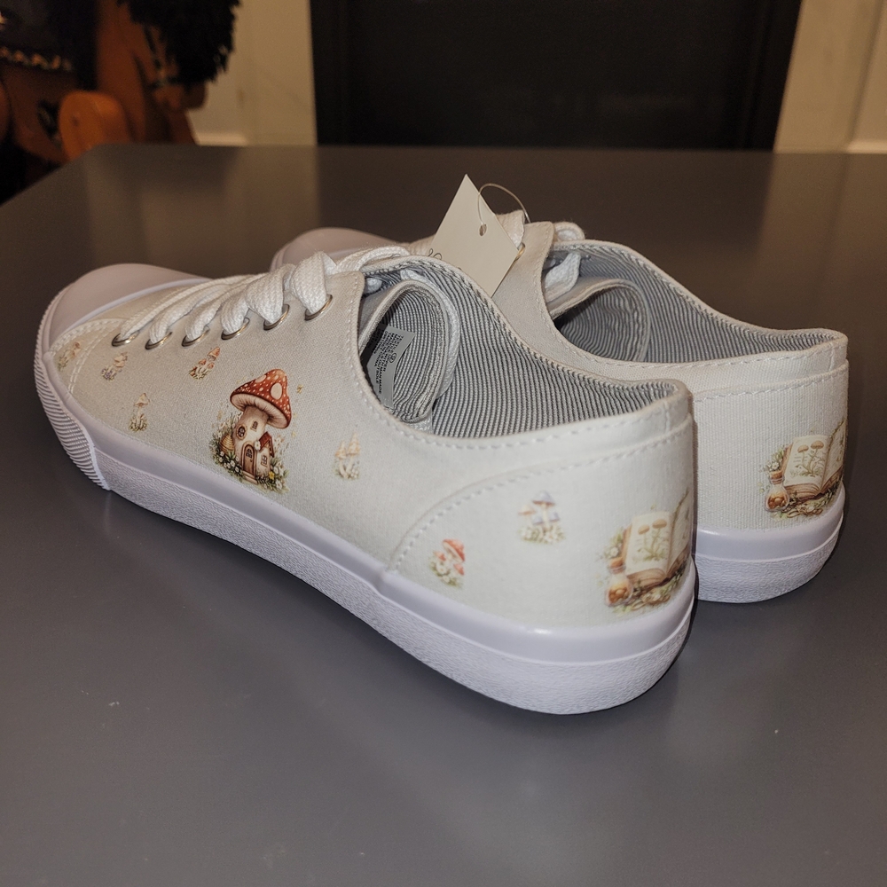 Custom Cottagecore Mushroom Sneakers Womens 9 Fairy Boho NWT - Picture 7 of 7
